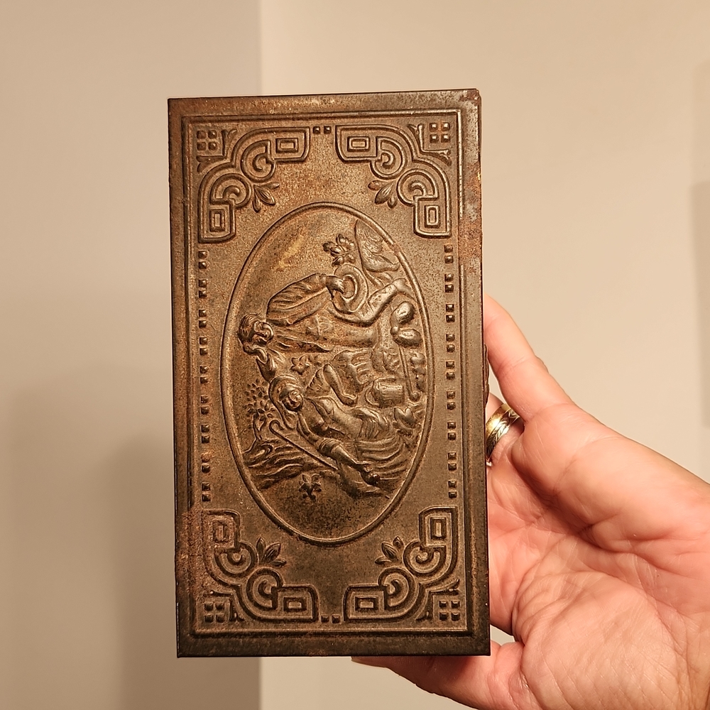 "Rare" Vintage Cigarette Box - Picture 10 of 10